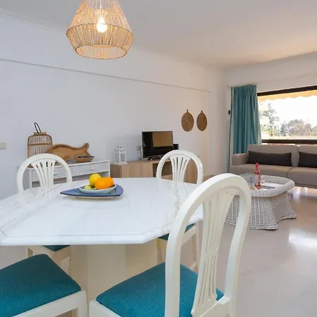 Marina 2bdr With Balcony & Pool - 5min From By Lovelystay Apartament *