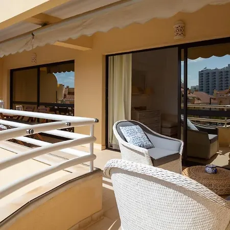 Marina 2bdr With Balcony & Pool - 5min From By Lovelystay Quarteira