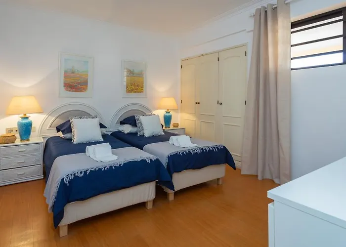Lägenhet Marina 2bdr With Balcony & Pool - 5min From By Lovelystay *