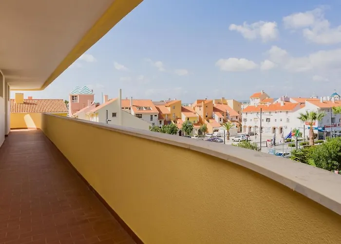 Marina 2bdr With Balcony & Pool - 5min From By Lovelystay Lägenhet *