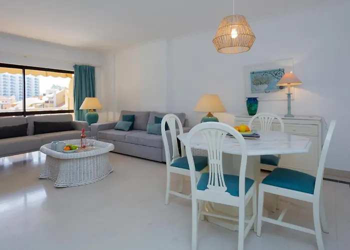 Marina 2bdr With Balcony & Pool - 5min From By Lovelystay * Quarteira